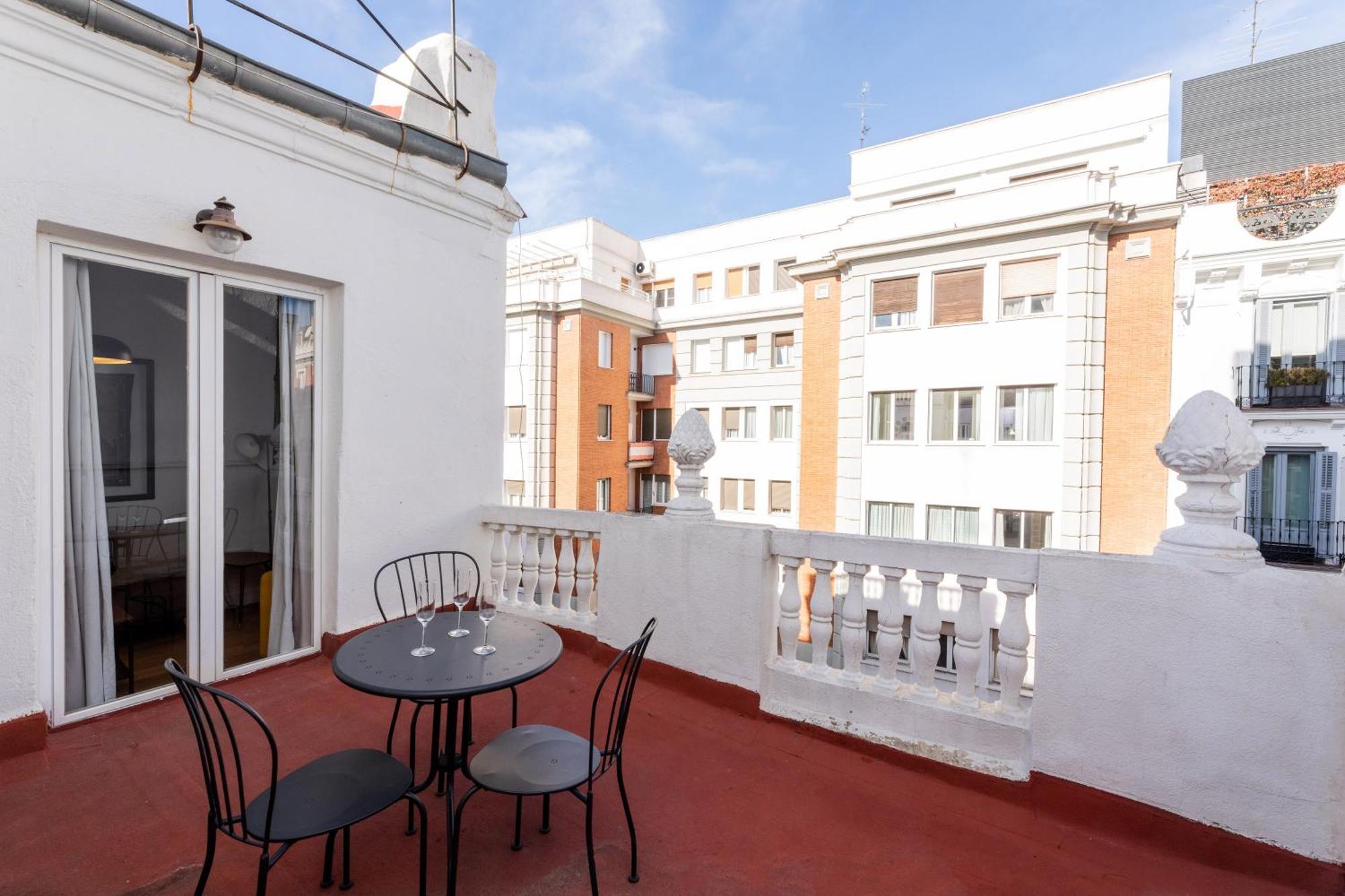 Montaber Apartments - La Paz Market Madrid Buitenkant foto