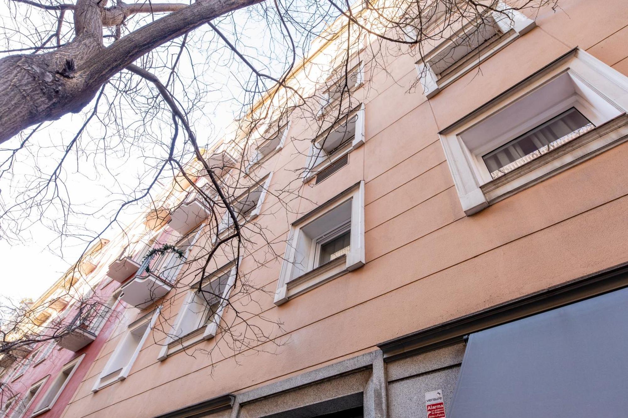 Montaber Apartments - La Paz Market Madrid Buitenkant foto